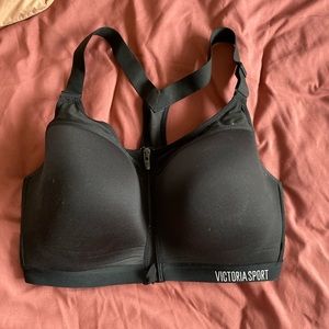 Victoria’s Secret Incredible sports bra - 34ddd